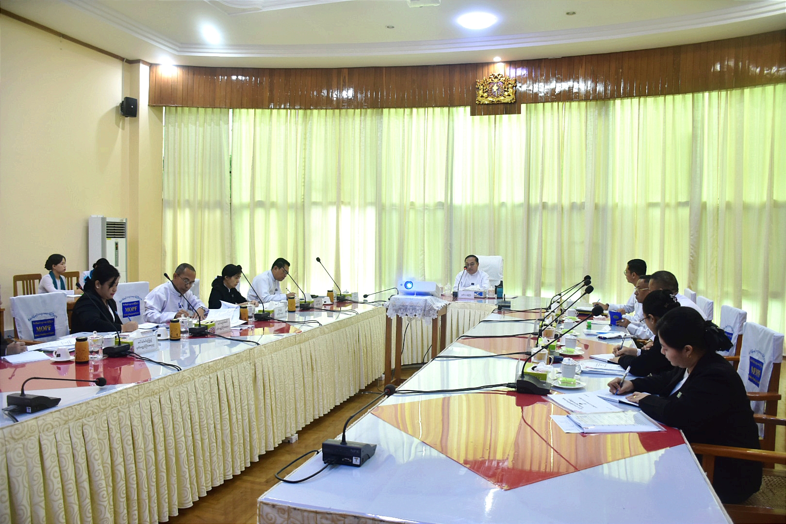 စီမံကိန်းနှင့် ဘဏ္ဍာရေးဝန်ကြီးဌာန၊ ပင်စင်ဦးစီးဌာန၏ လုပ်ငန်းဆောင်ရွက်မှုအခြေအနေ ရှင်းလင်း တင်ပြသည့် အစည်းအဝေးကျင်းပခြင်း